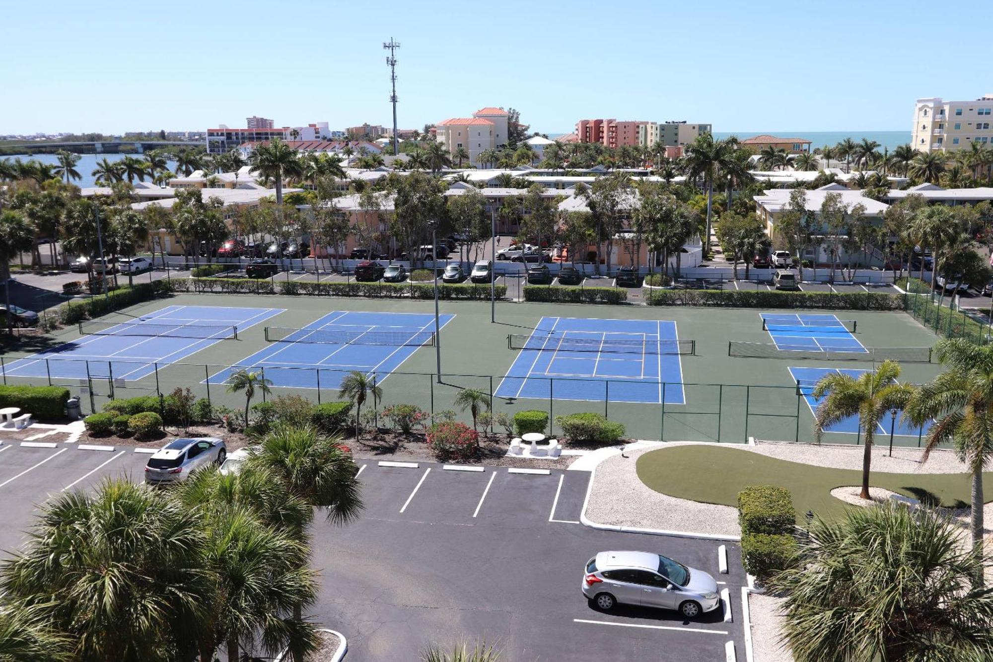 508 Bayshores Yacht & Tennis Club Clearwater Beach Exterior photo